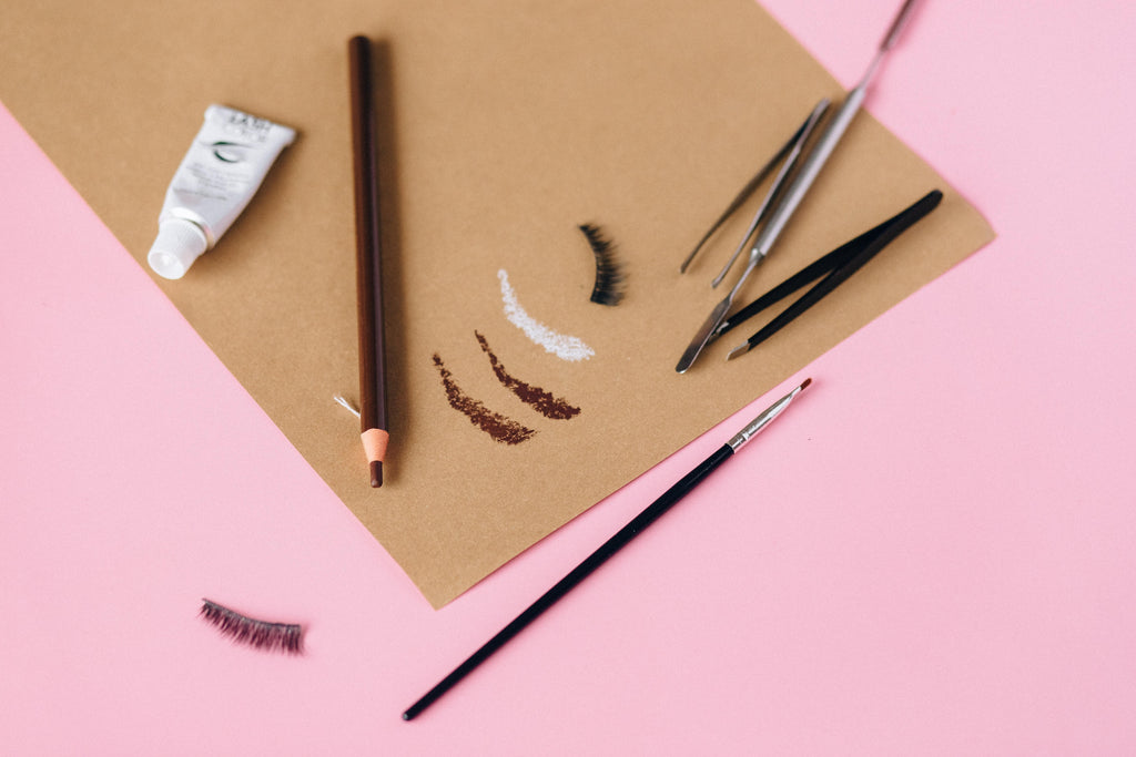 Powder Brows vs. Microblading: Which Is Right for You?